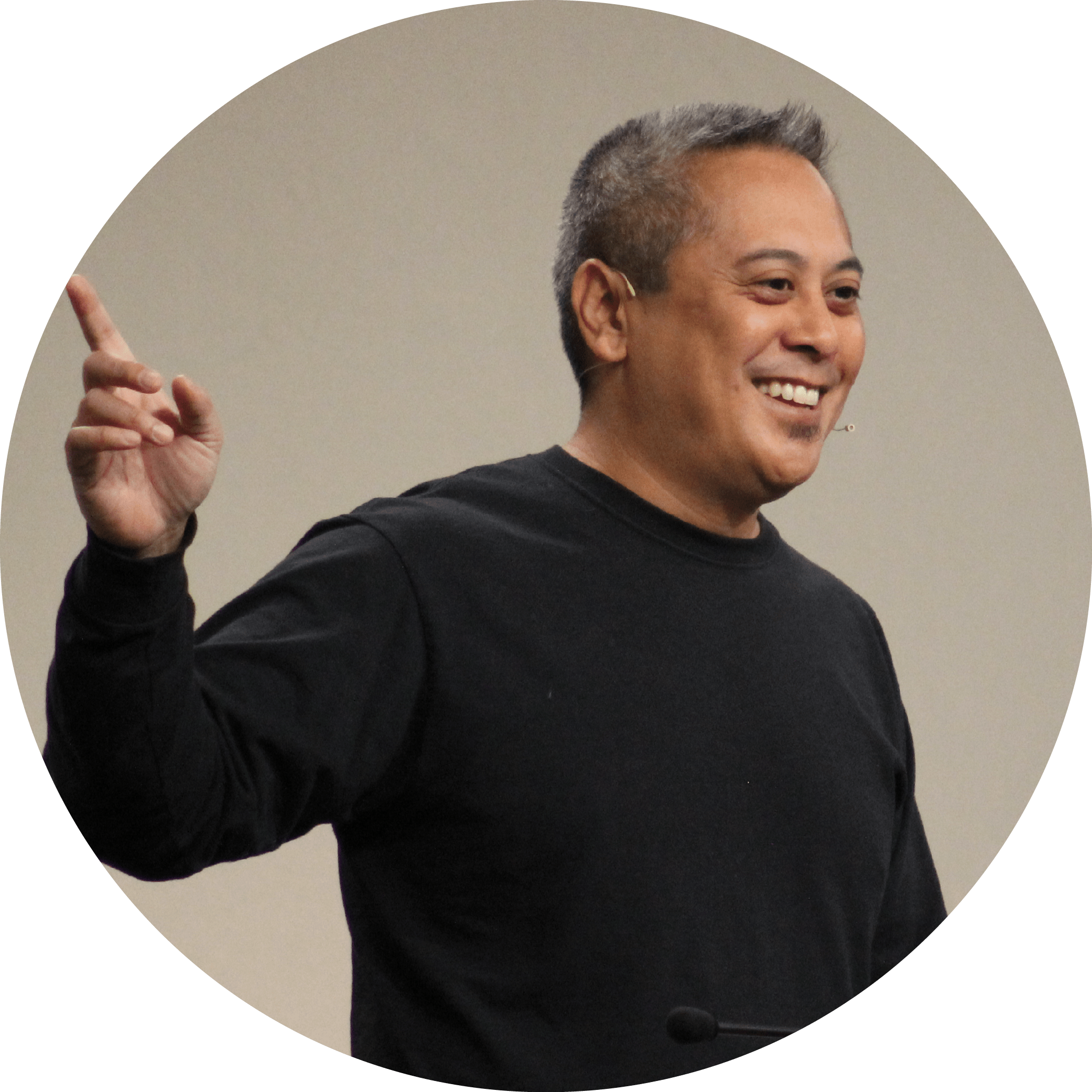 Circular portrait photo of Pastor Matt Valencia
